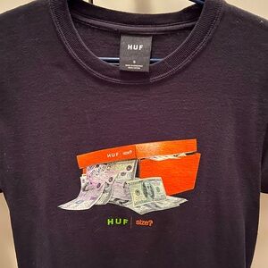 HUF x size?
Special Edition Collab T-Shirt